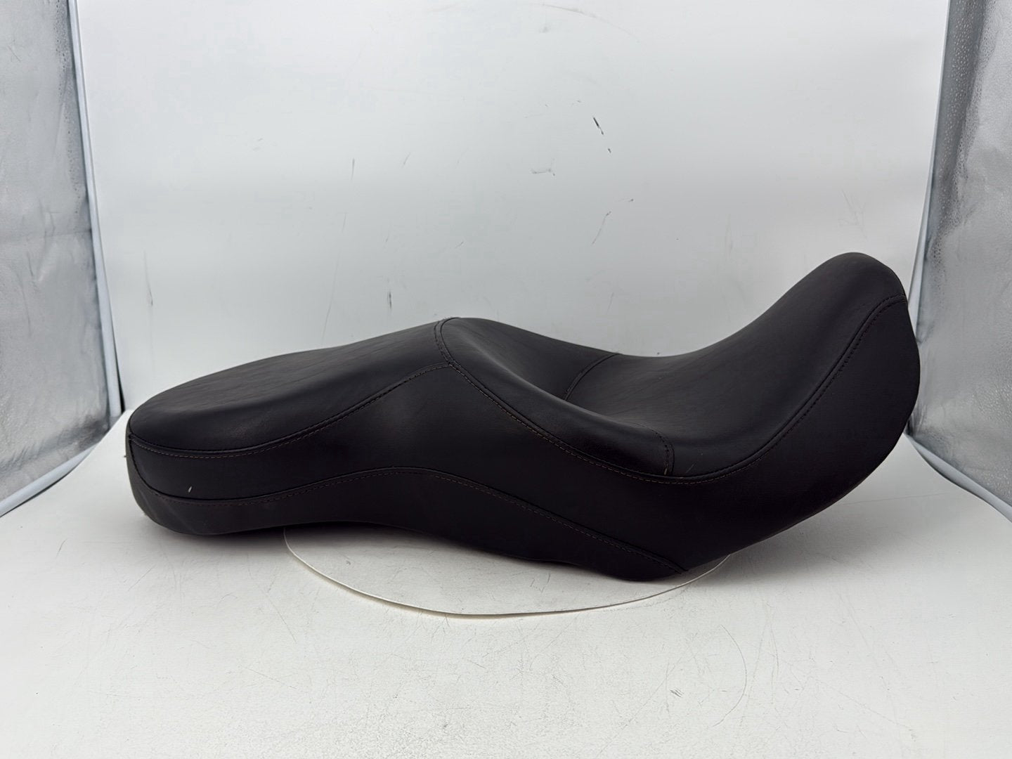 2007 - 2012 Harley-Davidson Dyna Super Glide Passenger Rider Driver Seat Saddle   53077-06