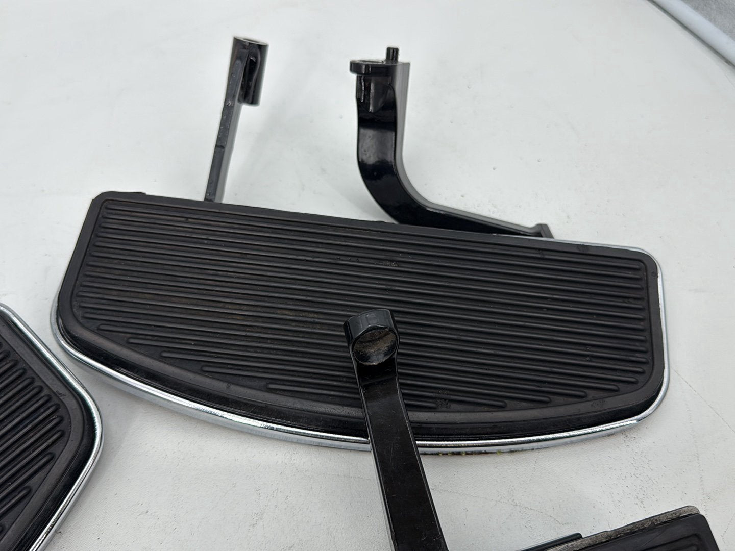 2011 Harley Electra Glide OEM Left Right Driver &amp; Pass Floorboard Foot Rest
