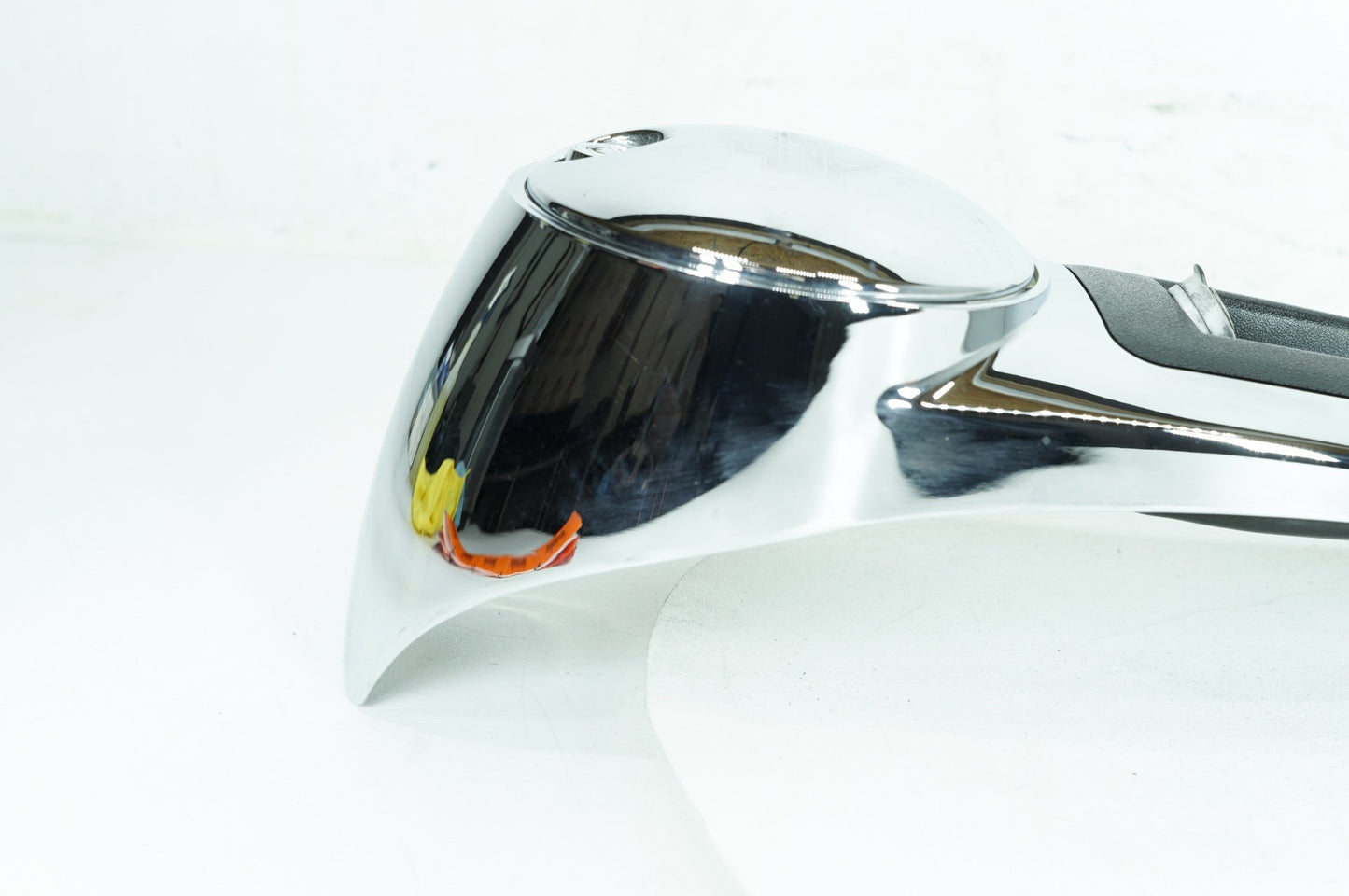 2007 - 2012 Harley-Davidson Touring Electra Glide Ultra Fuel Gas Tank Dash Console NOKey 61270-08