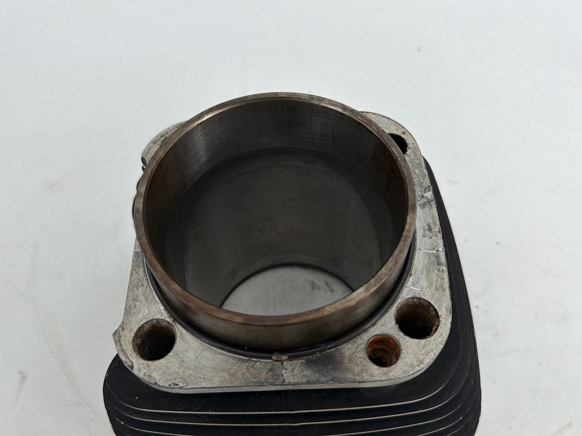2005 Harley Touring FLHTCUI Electra Glide Ultra OEM Twin Cam Engine Jug 1 Cylinder Barrel