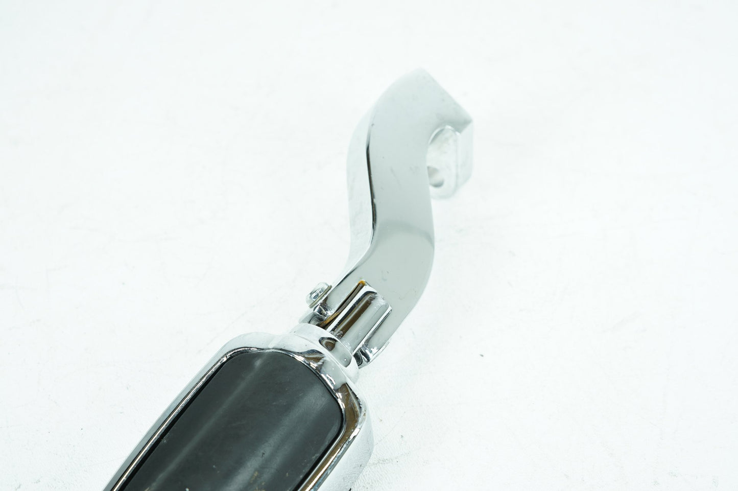 2008 - 2016 Harley-Davidson Touring CVO Road Glide Rear Passenger 1 Foot Peg Step Rest 49036-04A