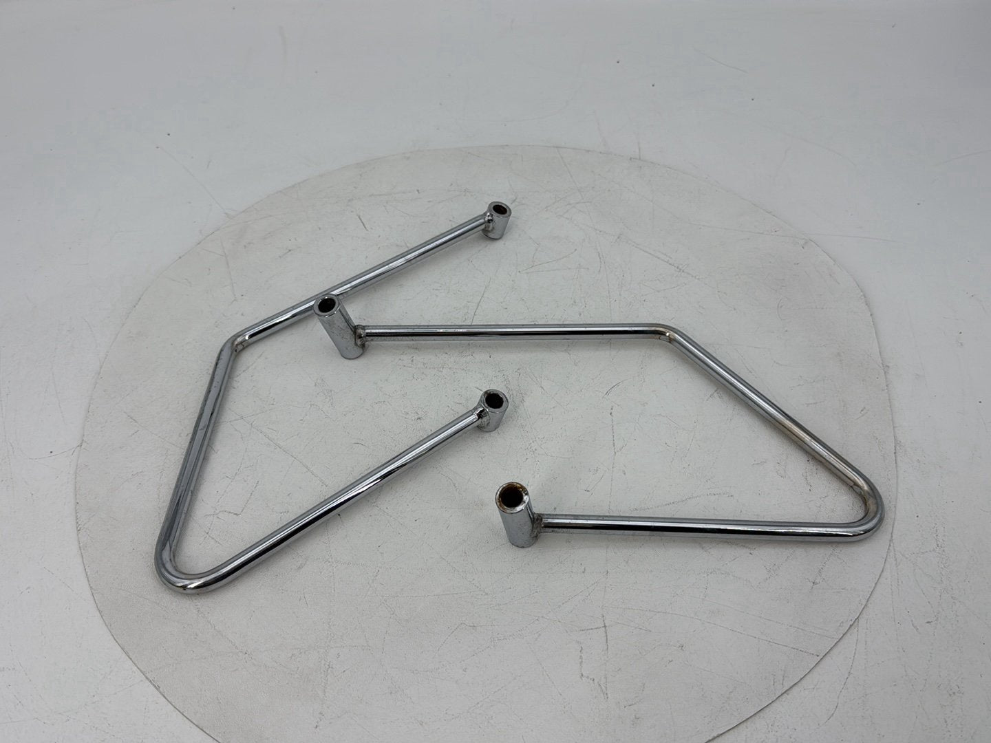 1999 - 2006 Harley-Davidson Softail Heritage Rear Left Right Saddlebag Guard Rails Bar 91790-84A