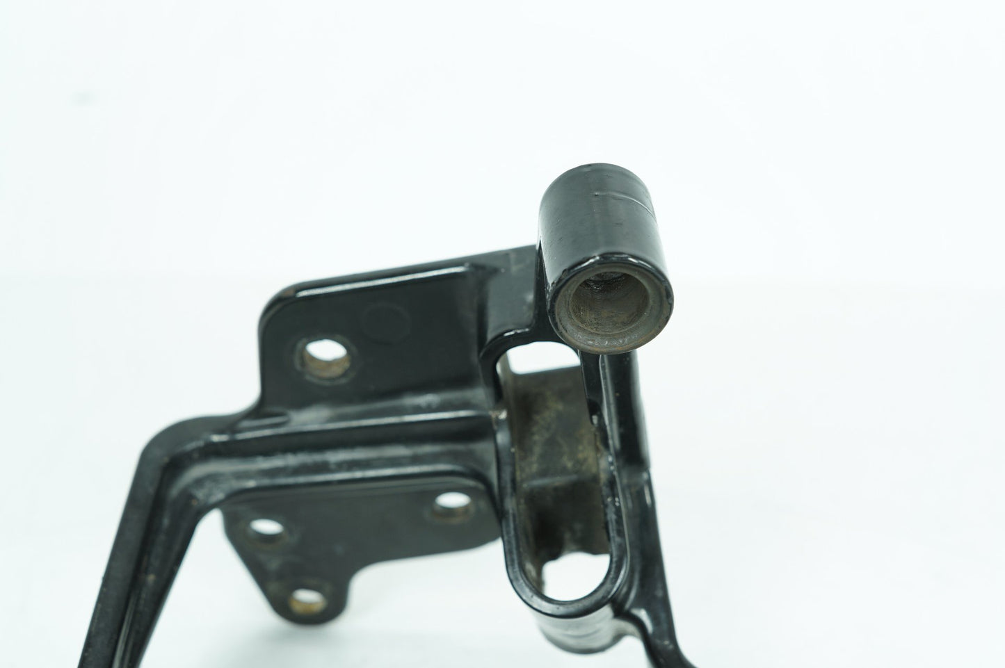 1999 - 2006 Harley-Davidson Softail Fat Boy Left Driver 1 Floorboard Foot Rest  	33630-00A