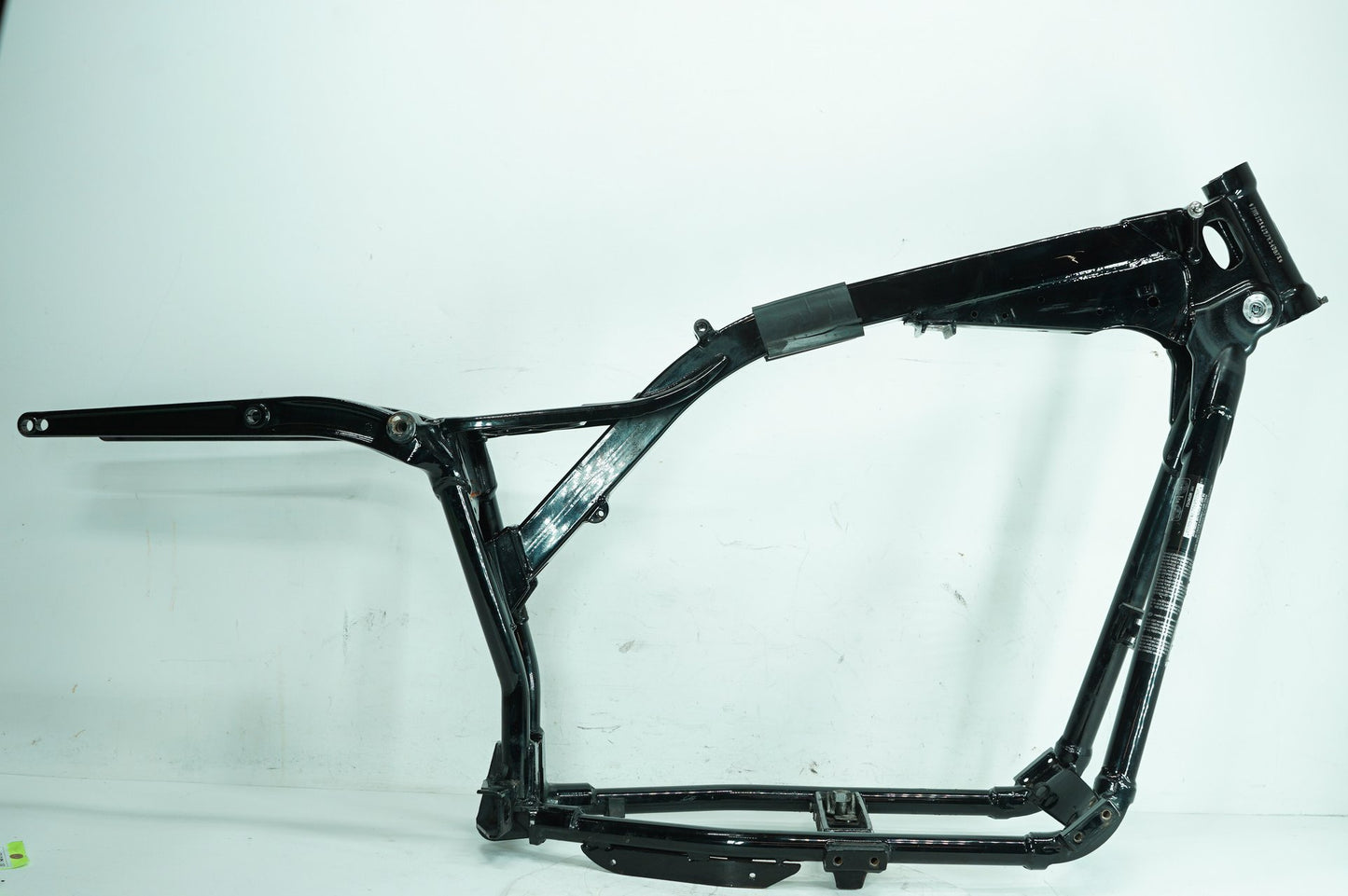 2007 - 2013 Harley-Davidson Dyna Street Bob Body Main Frame Chassis SLVG 47463-06BHP