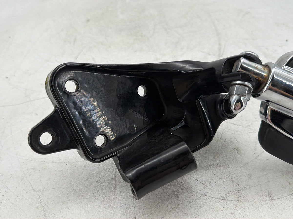 2003 Harley Softail Deuce FXSTD OEM Left Foot Rest Support Bracket Peg