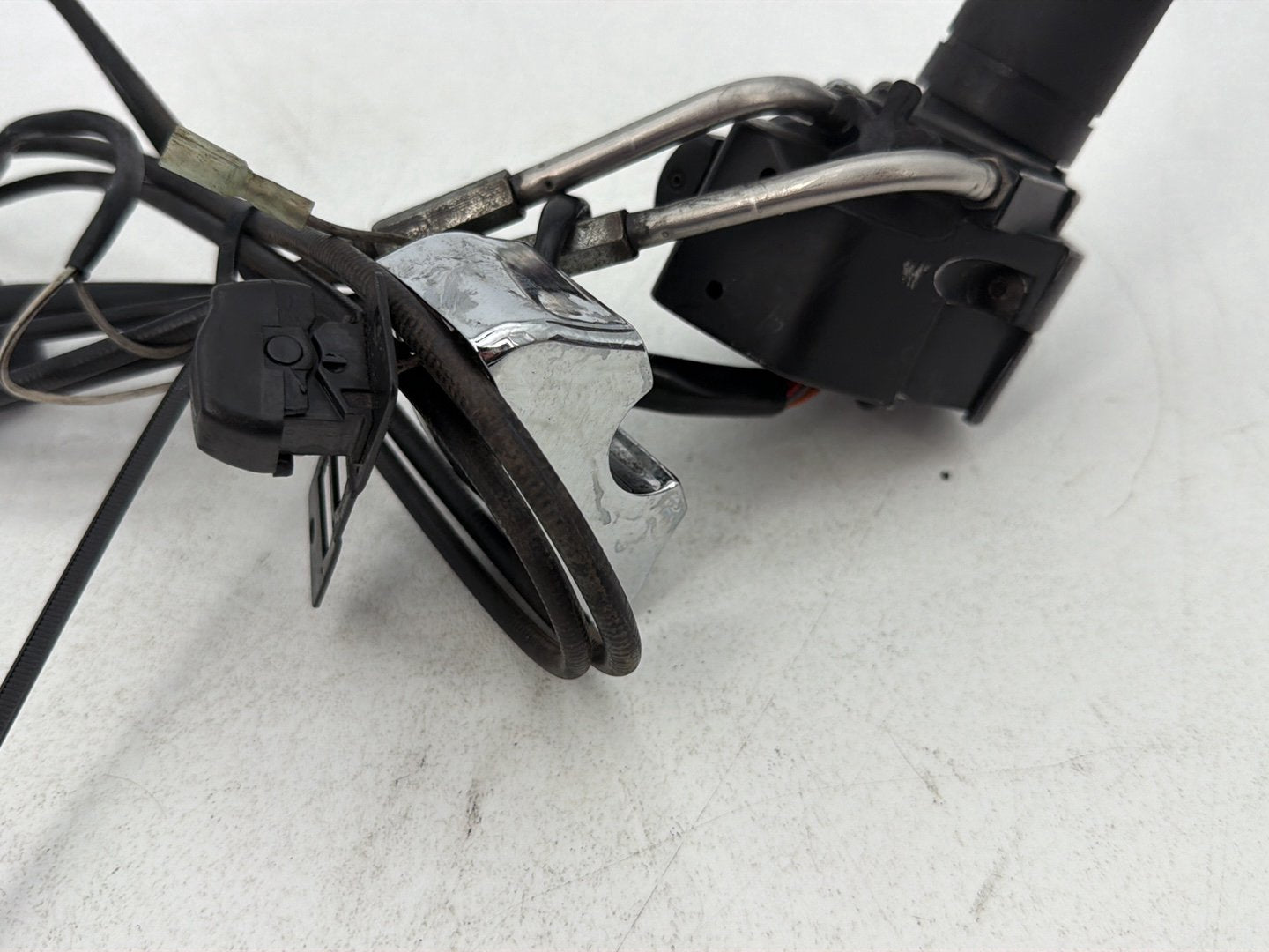 1984 - 1998 Harley-Davidson Touring Electra Glide Classic Right Engine Start Kill Switches Controls 71589-92