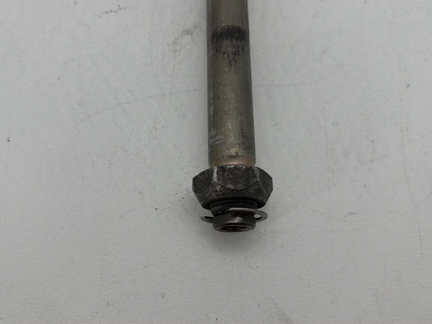 2011 Harley Heritage Softail Classic FLSTC OEM Front Wheel Axle Bolt Shaft