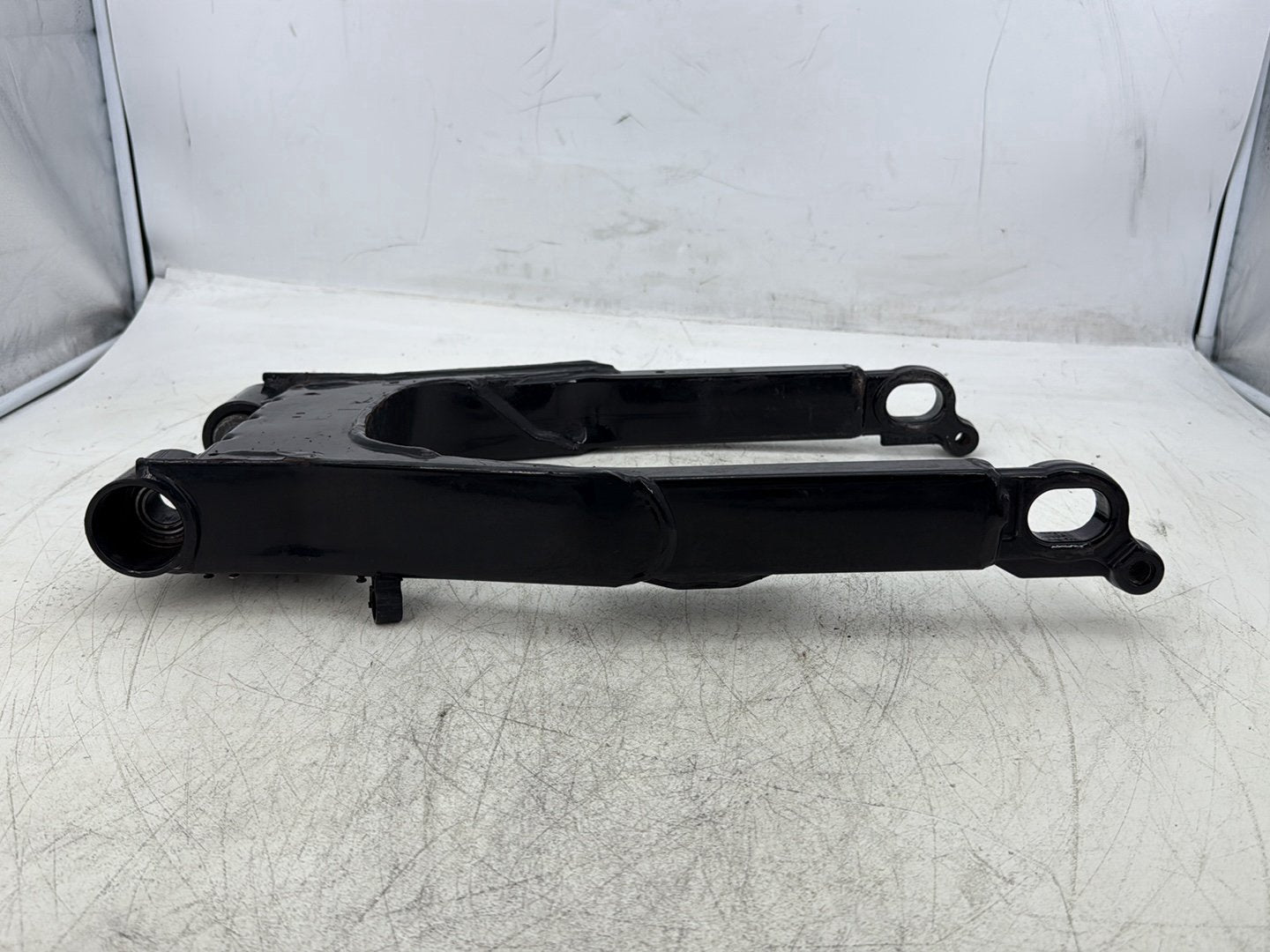 2007 Harley Touring FLHTC Electra Glide Classic OEM Rear Fork Swingarm Swing Arm