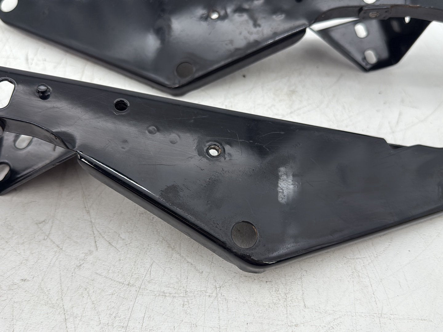 2007 Harley Touring FLHTCU Electra Glide Ultra OEM Right Left Fairing Support Brackets