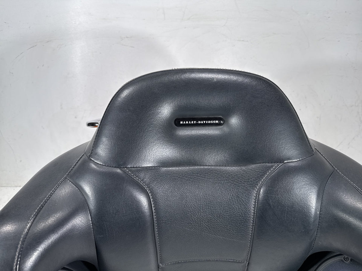 2014 Harley Electra Glide Touring Ultra OEM Pass Backrest Tour Pak Luggage NOKey