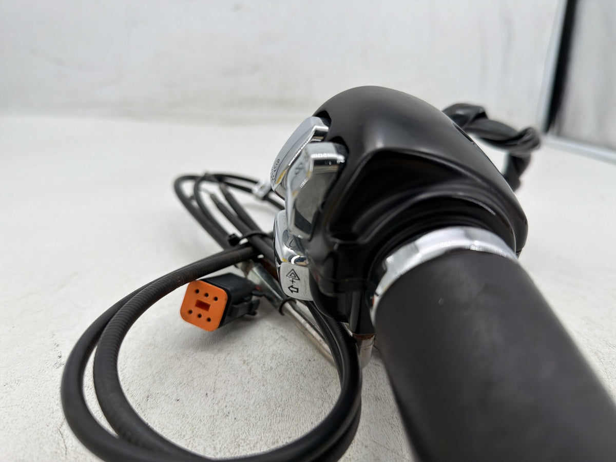 2005 Harley Dyna Super Glide Custom Right Engine Start Kill Switches Controls