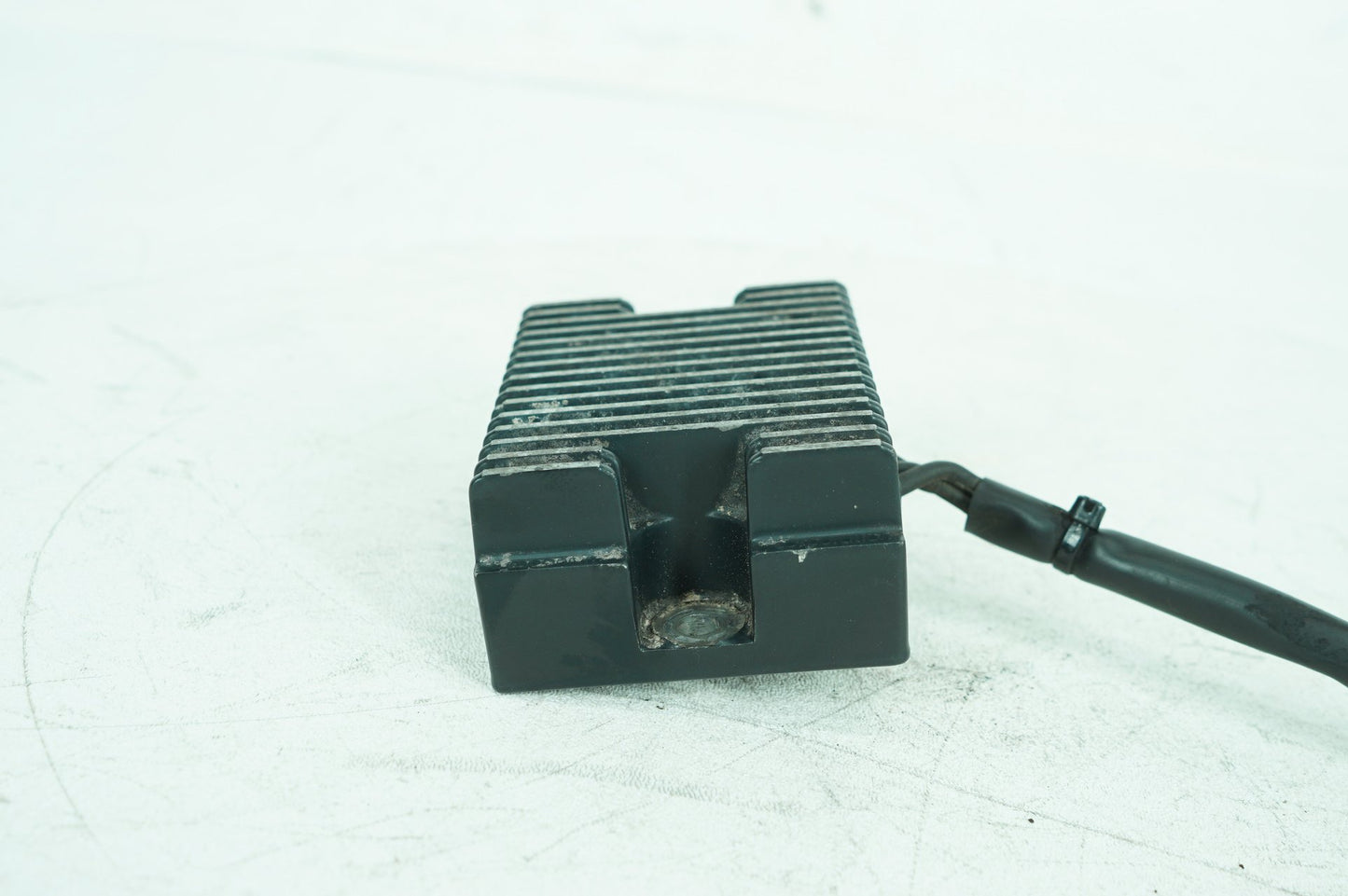 1989 - 2003 Harley-Davidson Sportster Hugger Voltage Regulator Rectifier  74523-94A