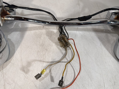 1984 - 1998 Harley-Davidson Touring Electra Glide Classic Front Turn Signal Indicators Aux Light Bar