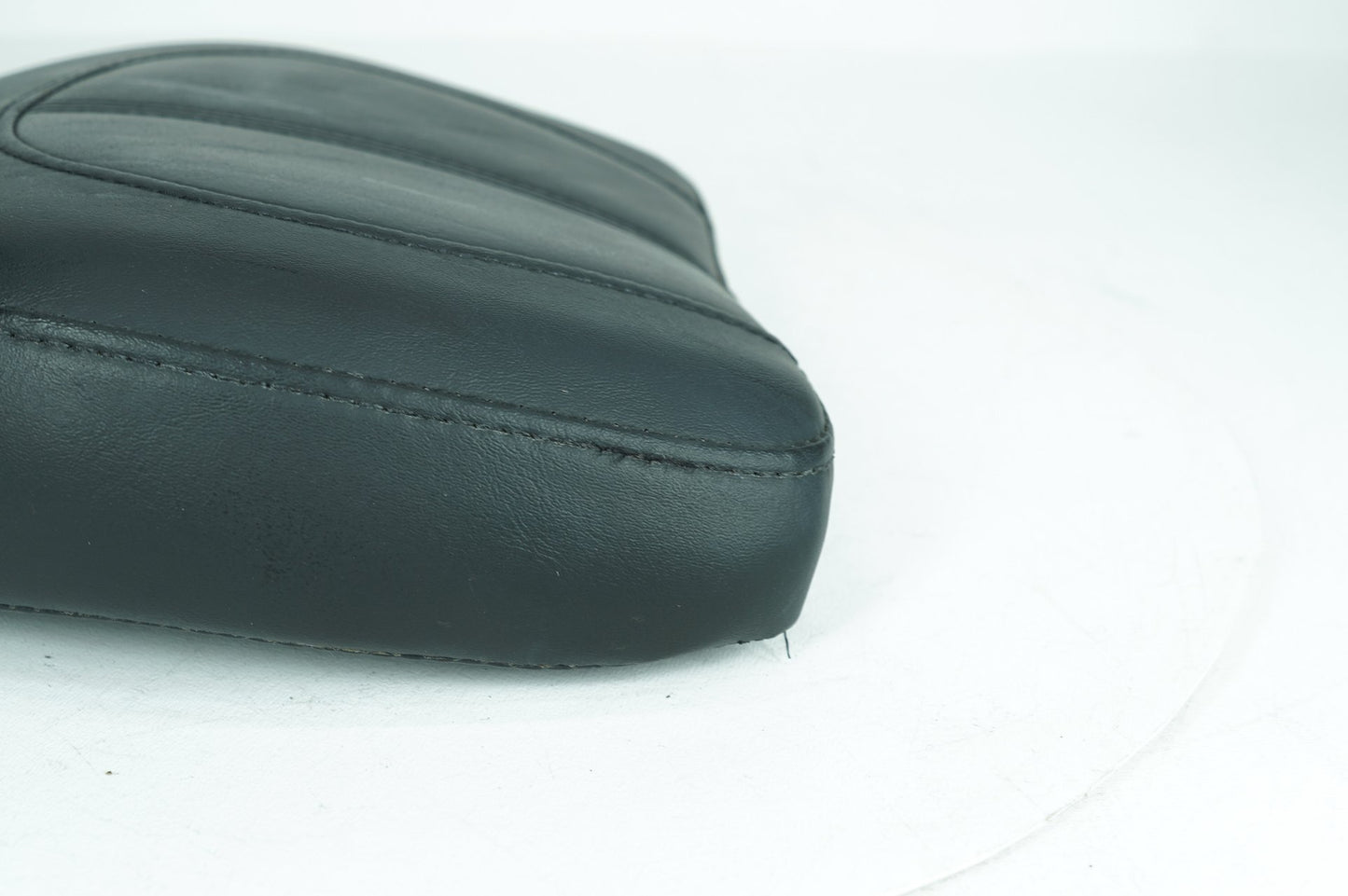 1999 - 2006 Harley-Davidson Softail Deluxe Rear Passenger Backrest Cushion Pad 52189-00