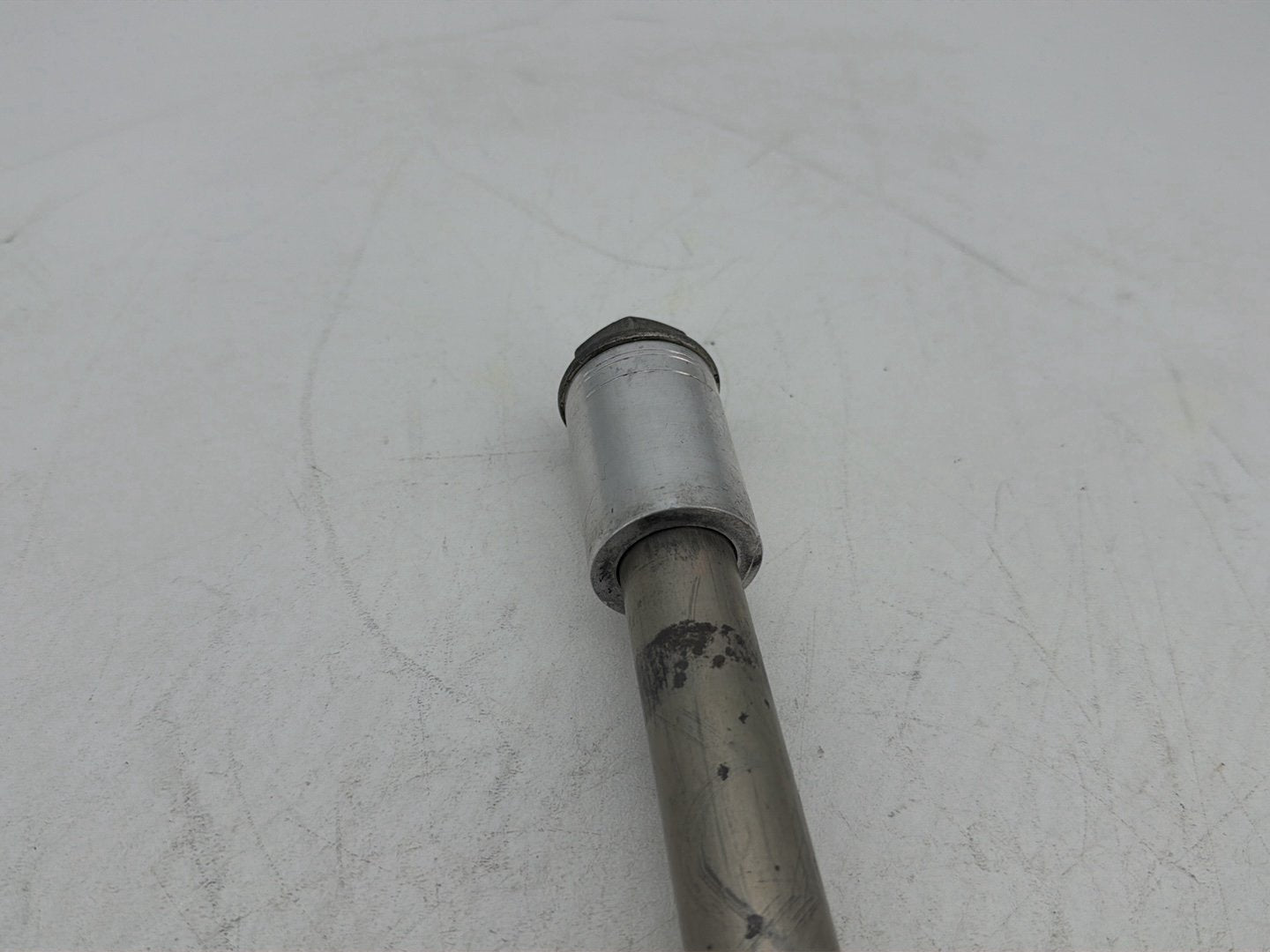 2009 Harley Dyna Street Bob FXDB OEM Rear Wheel Axle Bolt Shaft