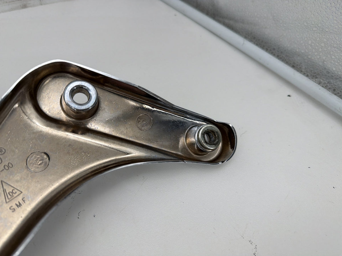 03 Harley Softail Deuce OEM Rear Left Right Fender Struts Bracket & Turn Signal