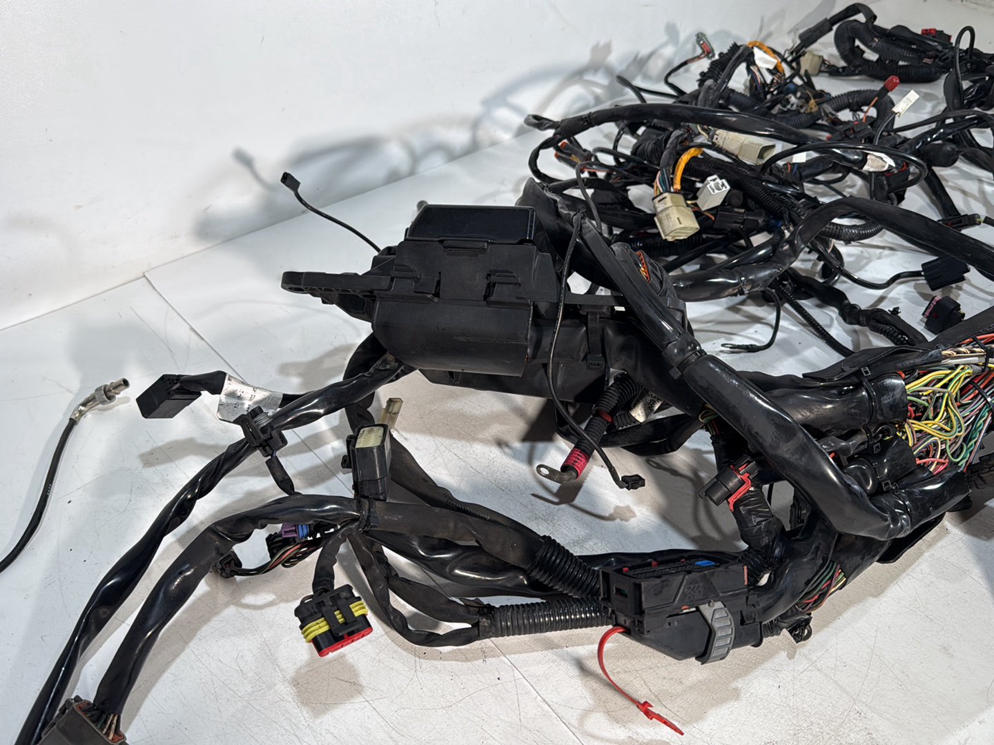 2008 - 2016 Harley-Davidson Touring Electra Glide Ultra Main Wire Wiring Harness Loom 	70121-11