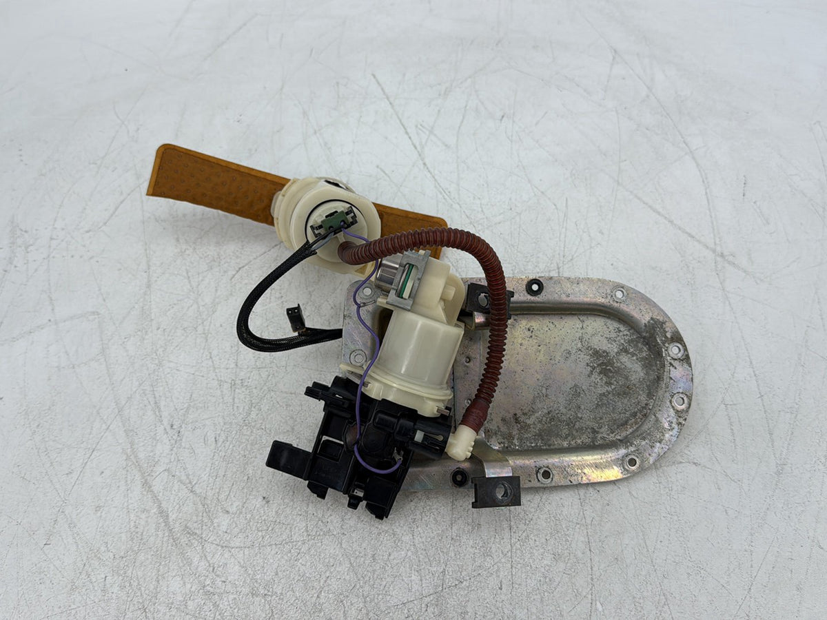 2010 Harley Dyna Fat Bob FXDF OEM Fuel Pump Gas Gasoline Petrol Sending