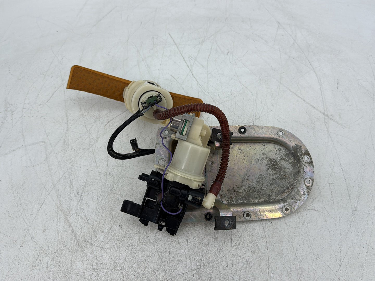 2010 Harley Dyna Fat Bob FXDF OEM Fuel Pump Gas Gasoline Petrol Sending
