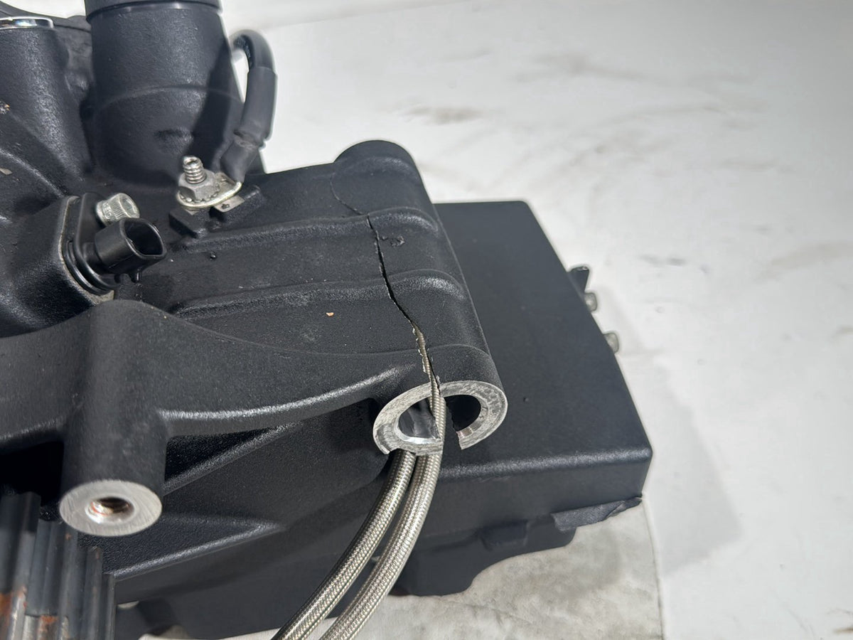 2014 Harley Street Glide 6 Spd Transmission Gearbox CRACKED 17 mi.
