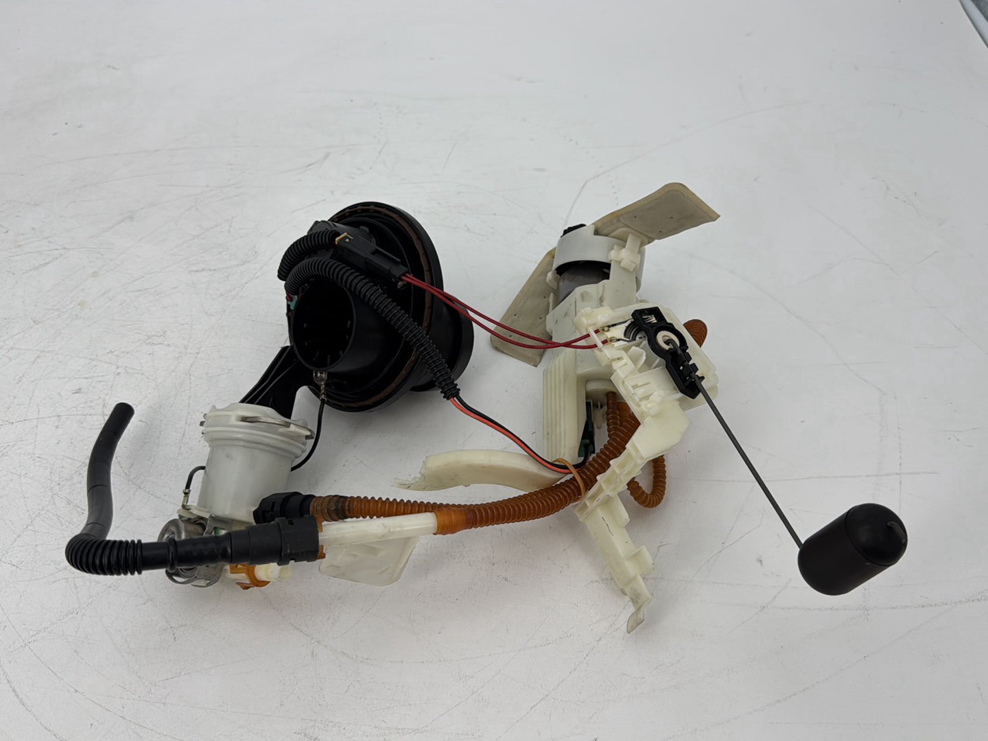 2008 - 2016 Harley-Davidson Touring Electra Glide Ultra Fuel Pump Gas Gasoline Petrol Sending