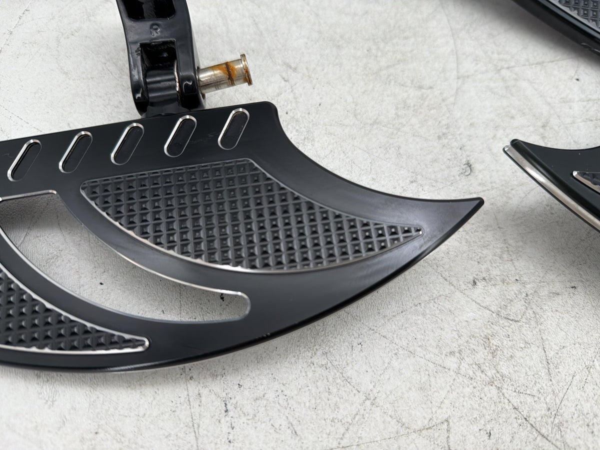10 Harley Road King Touring Police Left Right Driver & Pass Floorboard Foot Rest