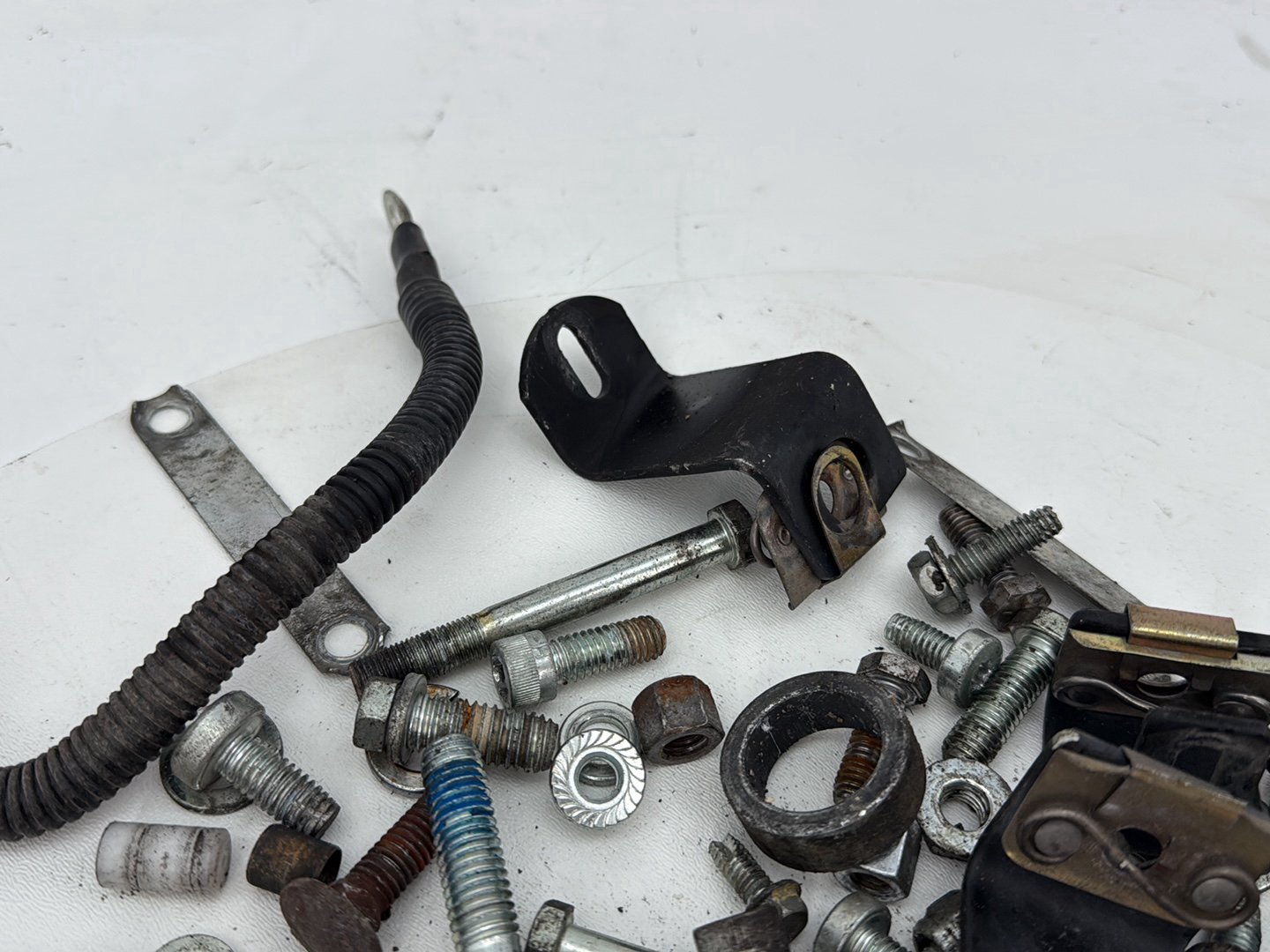 2007 Harley Street Glide Touring FLHX OEM Hardware Bolts Nuts & Brackets
