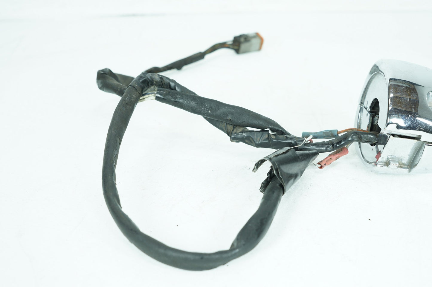 1999 - 2006 Harley-Davidson Dyna Wide Glide Left Turn Signal Headlight Switches Controls 71685-06A