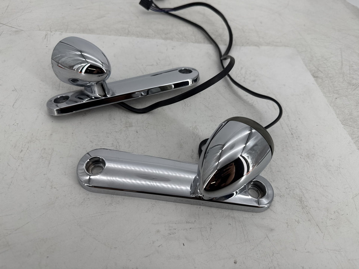 13 Harley Street Glide Touring FLHX OEM Front Left Right Turn Signal Indicators