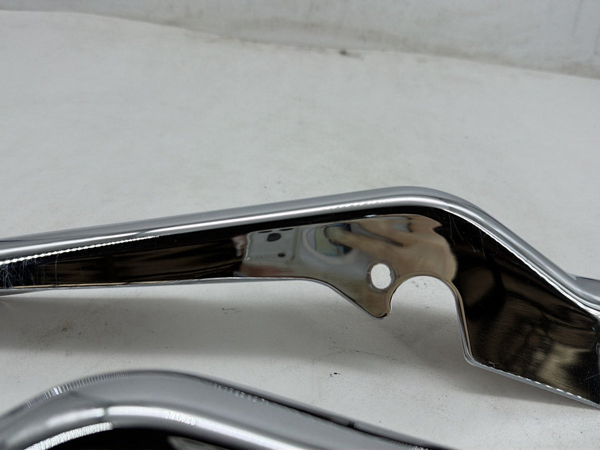 2007 Harley Street Glide Touring FLHX OEM Rear Left Right Fender Struts Bracket