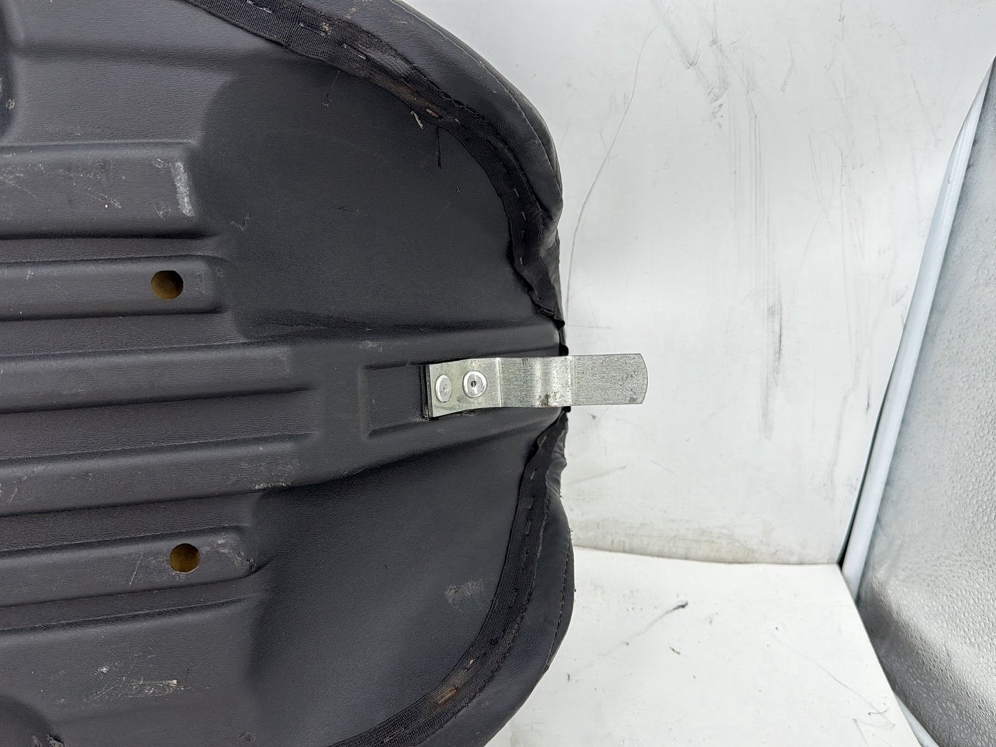 2005 Harley Road Glide Touring FLTRI OEM Passenger Rider Driver Seat Saddle