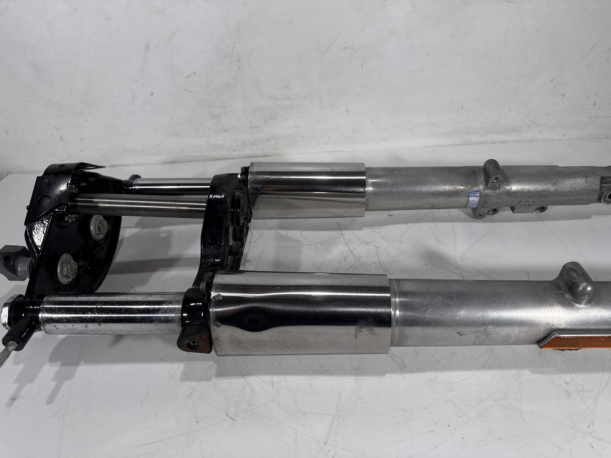 2011 Harley Road King Touring OEM Front Triple Tree Set LH RH Fork Legs Sliders