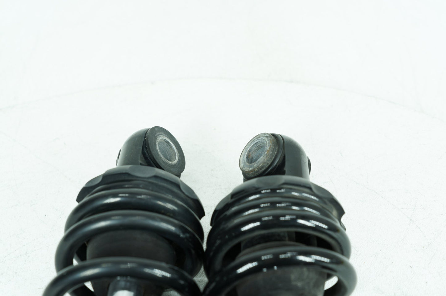 2019 - 2023 Harley-Davidson Touring Electra Glide Rear Left Right Shock Absorbers 444-4060 , 444-4060B