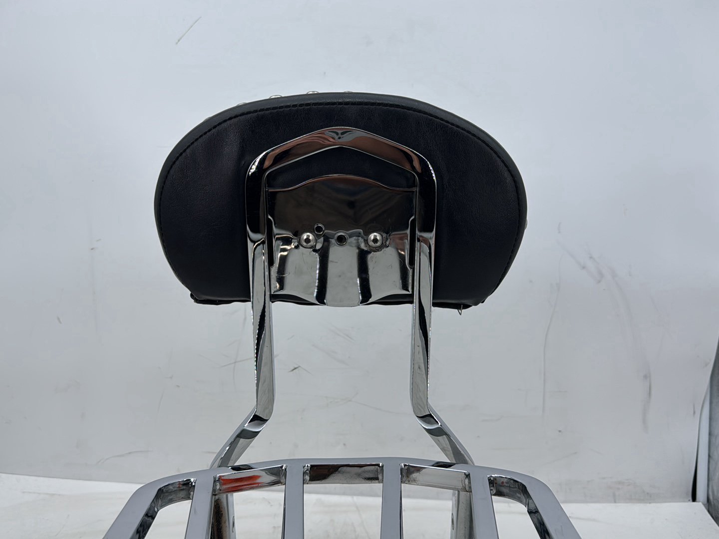 2007 Harley Softail Heritage Classic FLSTC OEM Rear Sissy Bar w/ Backrest Cushion Pad