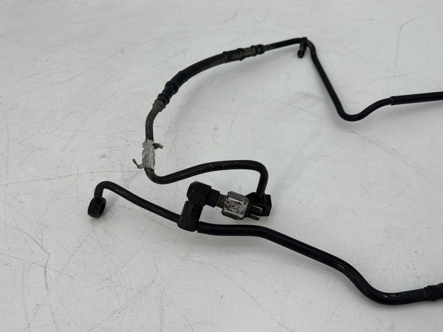 2008 - 2016 Harley-Davidson Touring Electra Glide Ultra Rear Brake Hose Line Pipe ABS