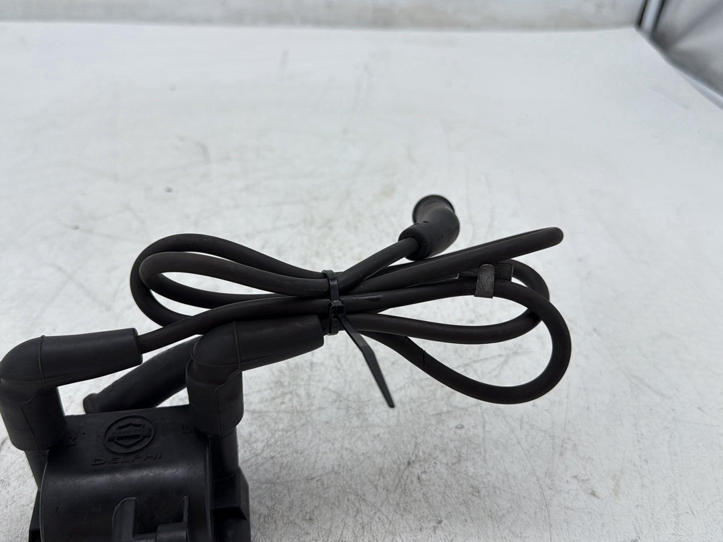 2009 Harley Street Glide Touring FLHX OEM Ignition Coil Spark Plugs Cable