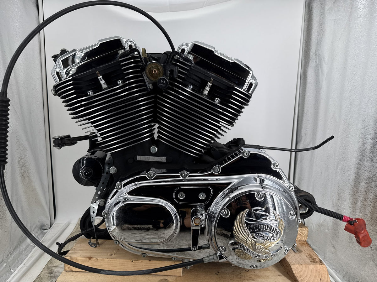 05 Harley Sportster 1200 Custom XL1200C CARB 1200 Engine Motor Transmission 10K