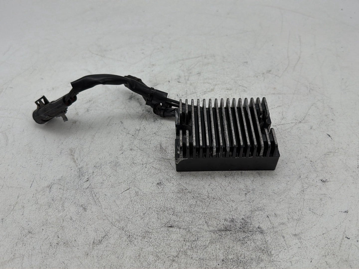 2006 Harley Sportster 1200 Custom XL1200C OEM Voltage Regulator Rectifier