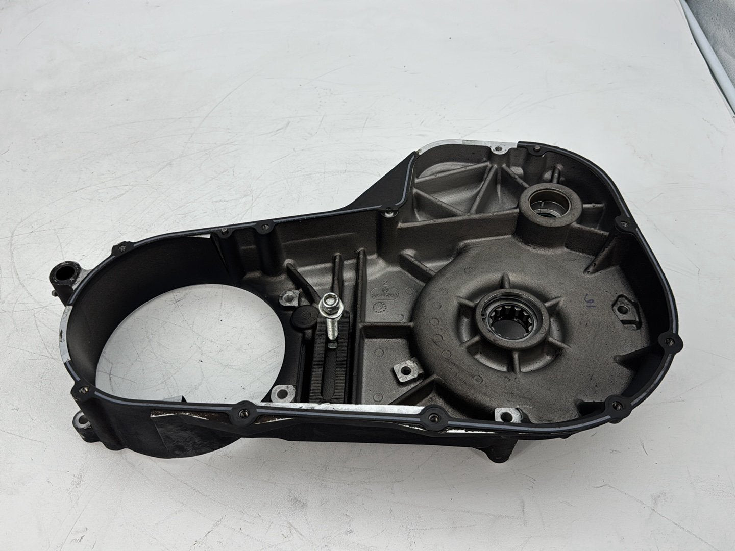1999 - 2006 Harley-Davidson Touring Electra Glide Classic Inner Primary Clutch Cover 60677-94A