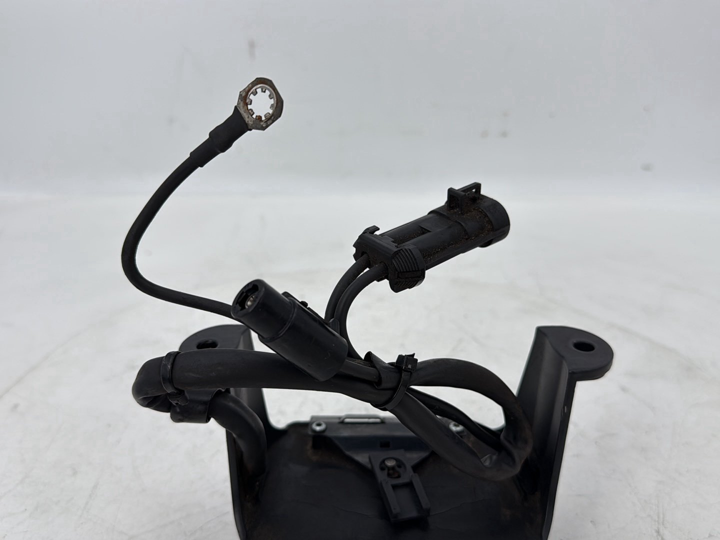 1999 - 2006 Harley-Davidson Touring Electra Glide Ultra Voltage Regulator Rectifier  74505-04