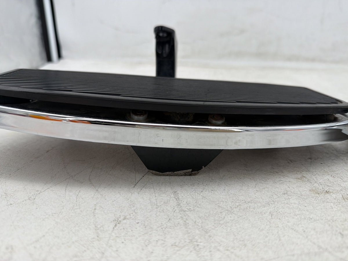 12 Harley Electra Glide Touring Ultra OEM Left Right Driver Floorboard Foot Rest