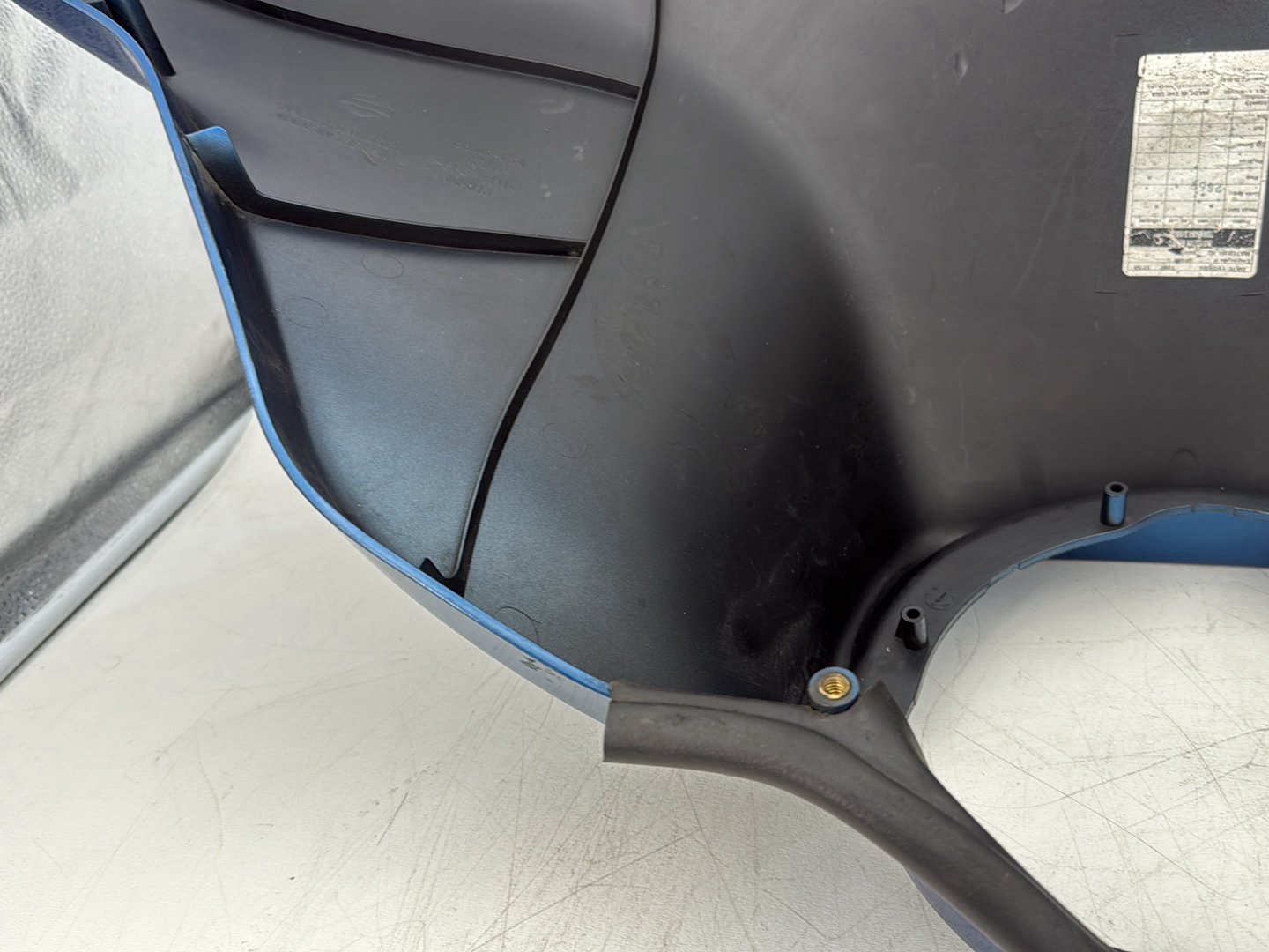 2006 Harley Electra Glide Touring Classic FLHTCI OEM Front Outer Batwing Fairing Cover