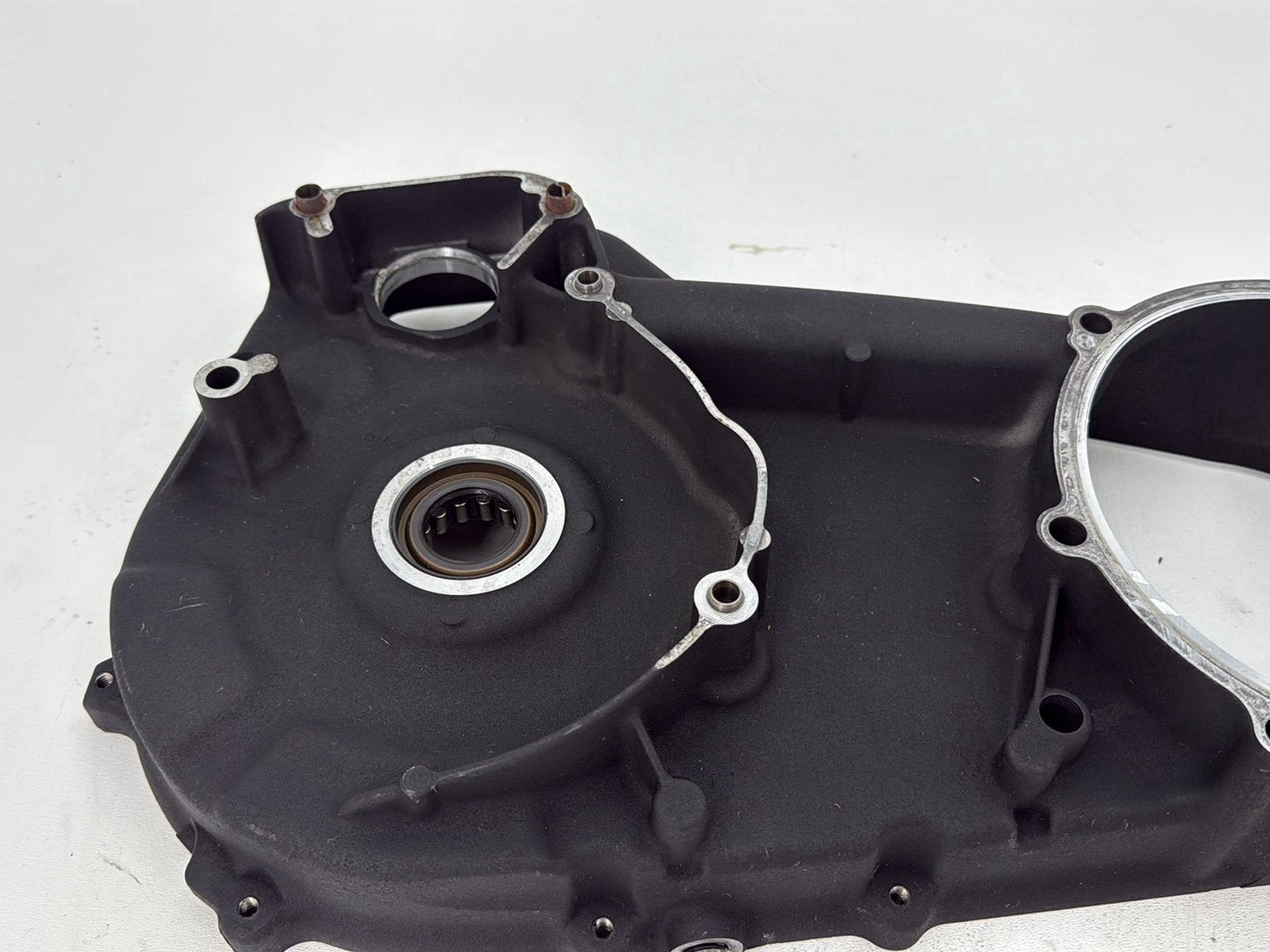 2007 Harley Street Glide Touring FLHX OEM Inner Primary Clutch Cover