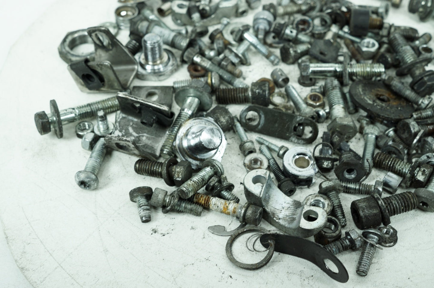 2000 - 2006 Harley-Davidson Touring Electra Ultra Hardware Bolts Nuts & Brackets