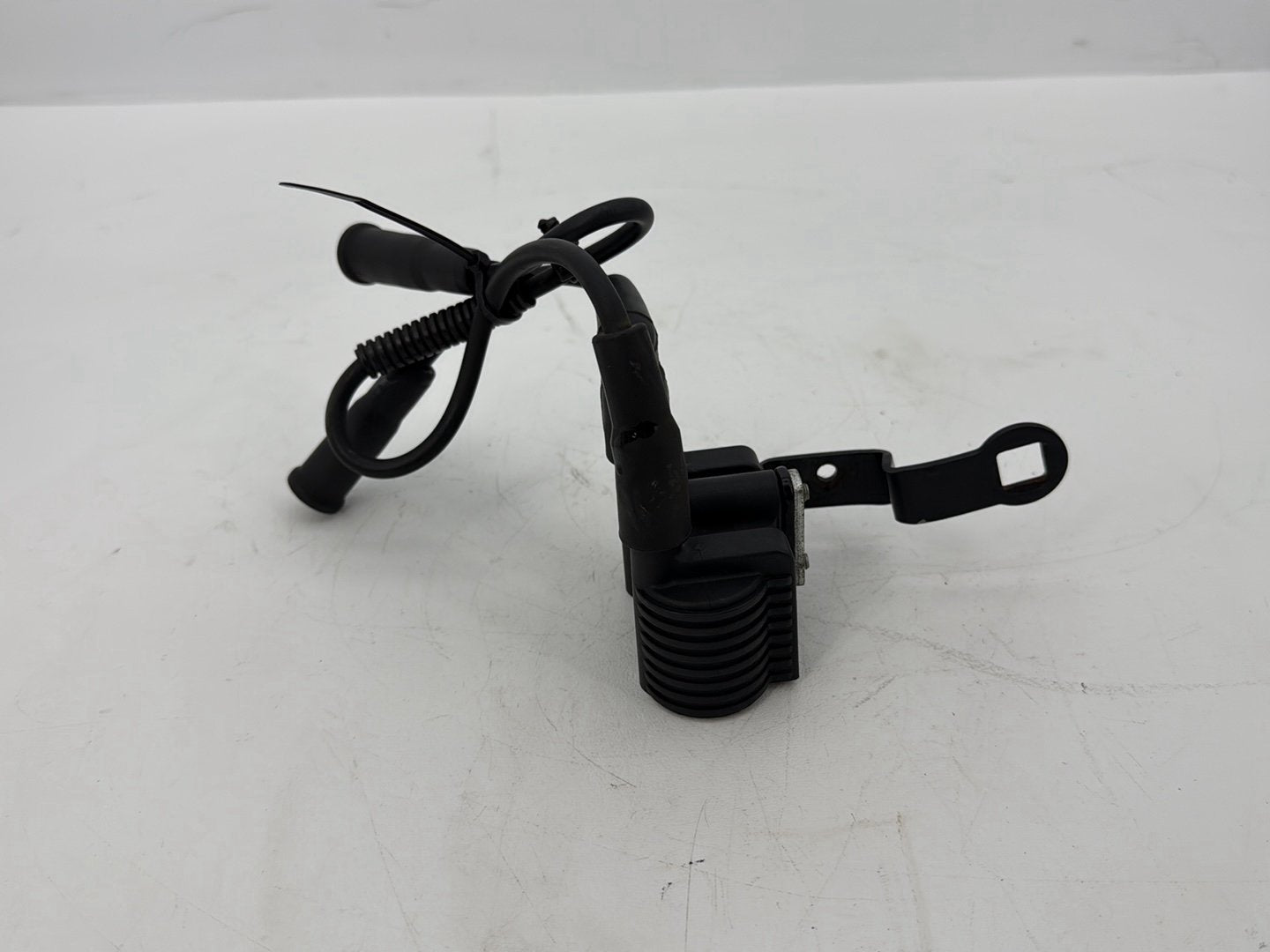 2009 Harley Sportster XL1200C 1200 Custom OEM Ignition Coil Spark Plugs Cable