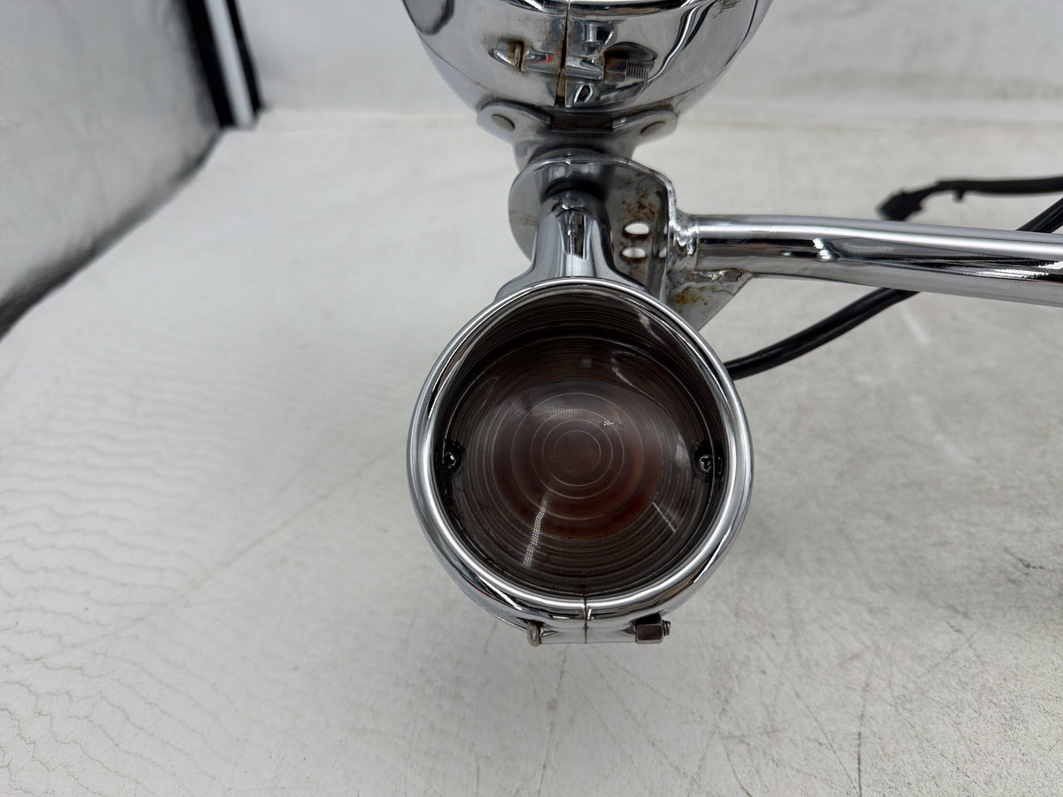 2004 Harley Electra Glide Touring Ultra OEM Front Turn Signal Indicators Aux Light Bar