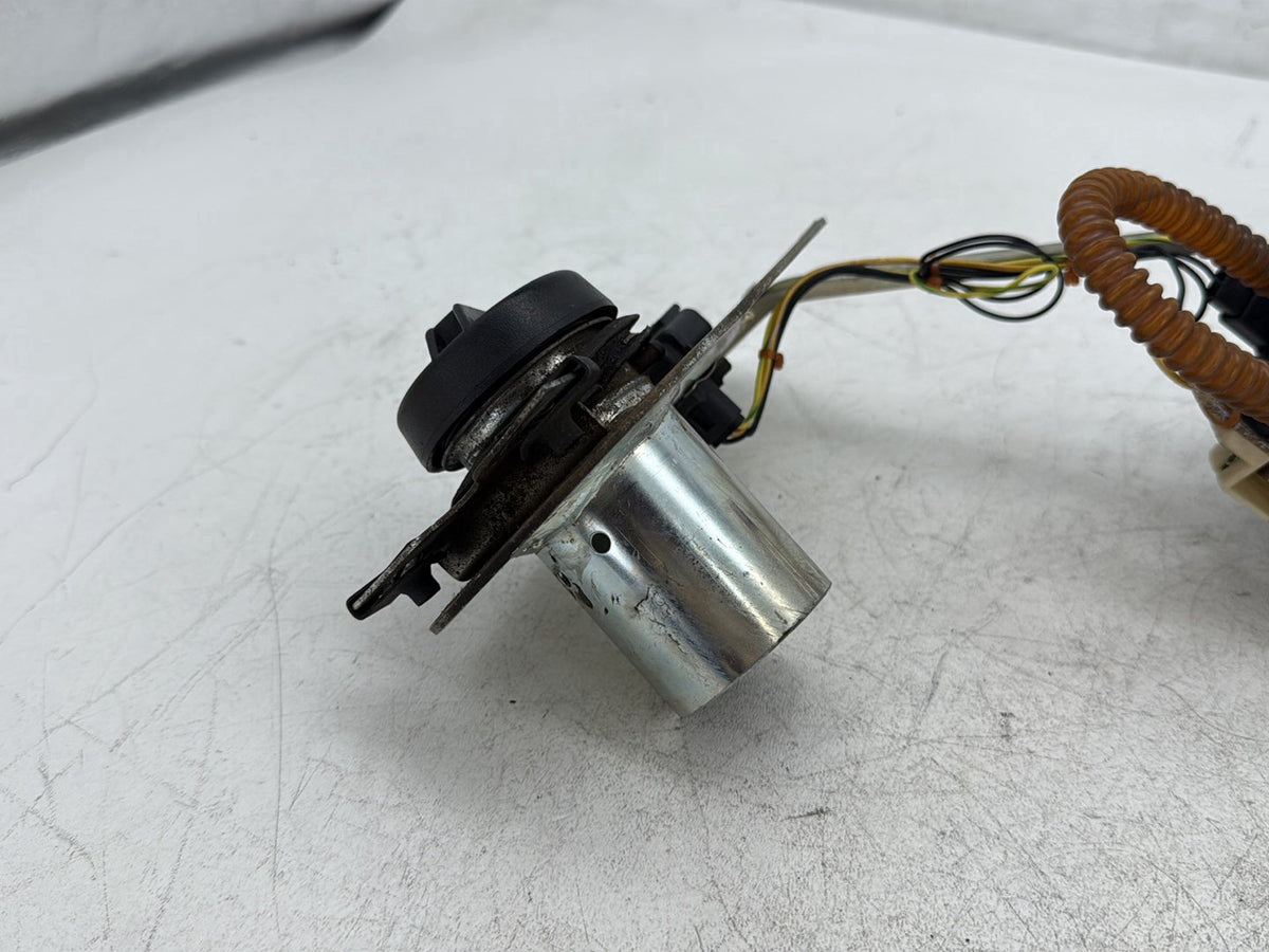 2000 Harley Electra Glide Ultra OEM Fuel Pump Sending Unit Gasoline