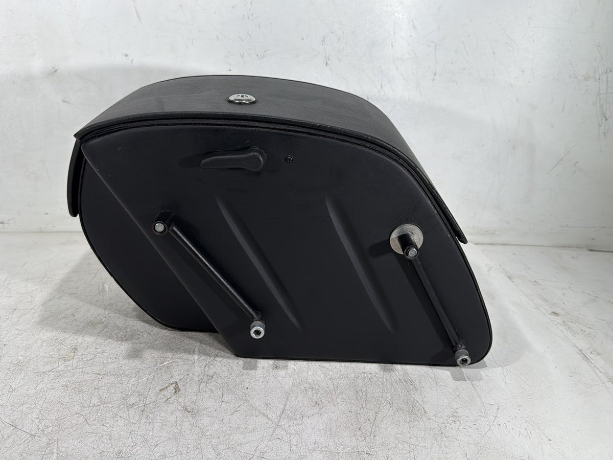 14 Harley Dyna Low Rider Rear Right 1 Saddlebag Viking Baelor Medium * NO Key *