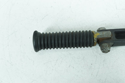 2007 - 2017 Harley-Davidson Dyna Super Glide Right Foot Rest Support Bracket Peg 33032-99