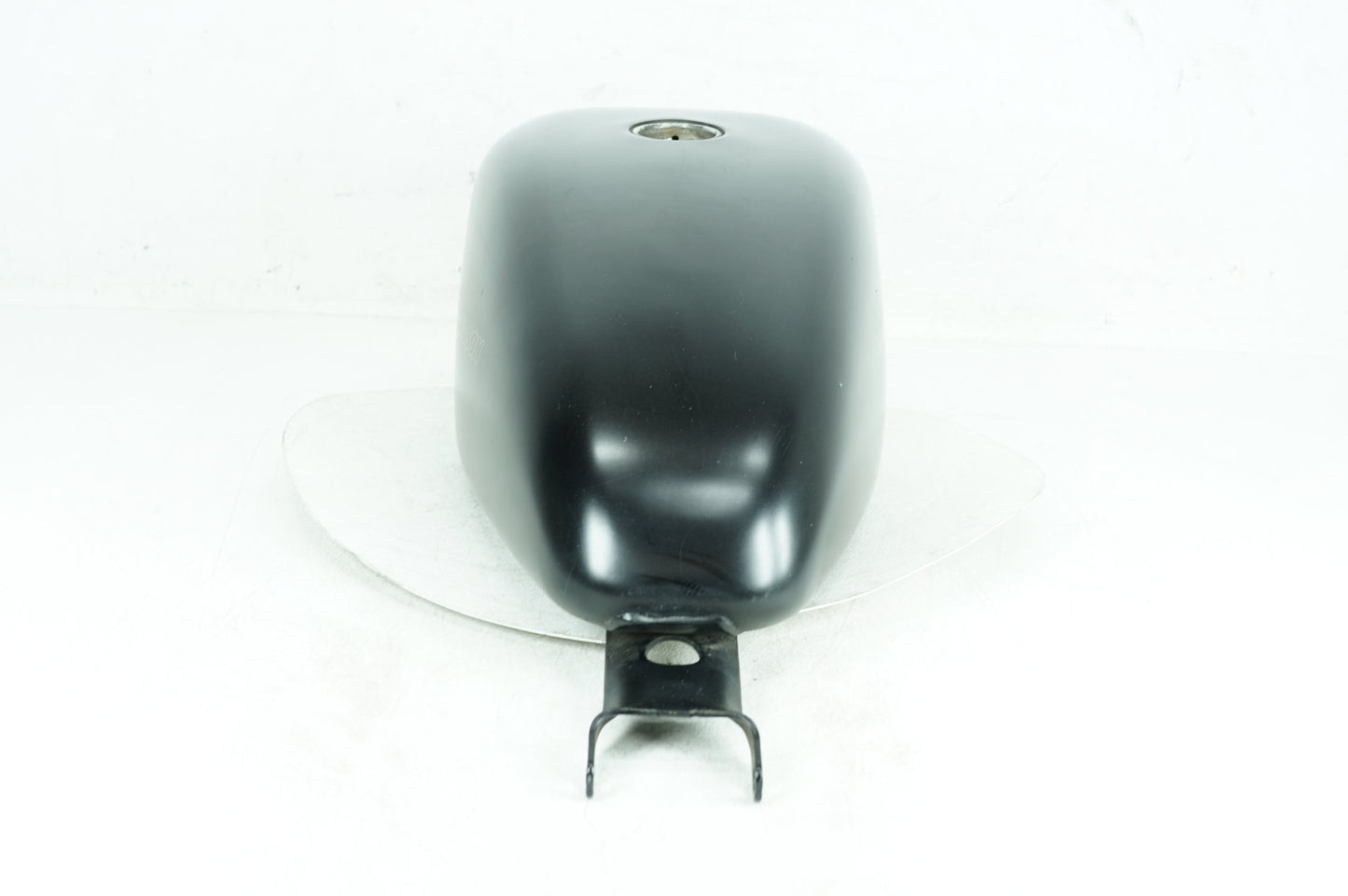 2004 - 2022 Harley-Davidson Sportster Iron 883 Fuel Gas Tank Gasoline Reservoir   61405-07